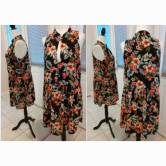Sienna Sky Dresses & Skirts - 4/$40 Black Floral Dress - Size Medium
